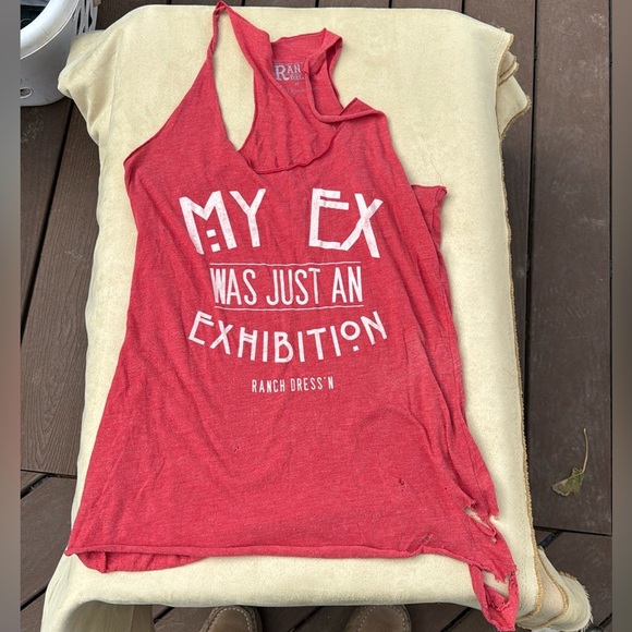 Red Tank - Picture 2 of 7